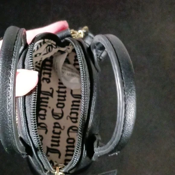 Juicy Couture purses. 042 - Picture 11 of 15